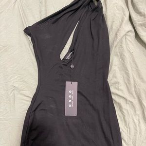 Black key hole one shoulder dress